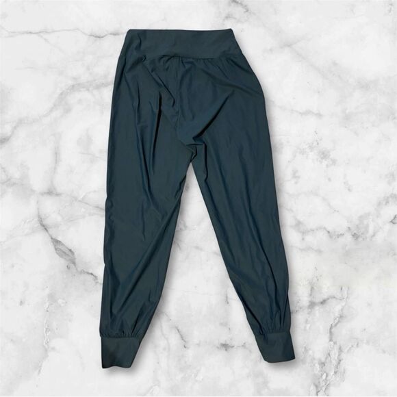 Halara Pants - Brand New Halarah Women’s Jogging Pants Size 10